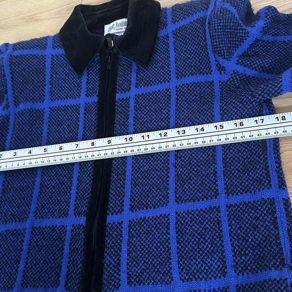 St John Marie Gray Zip Cardigan 6 Blue Check Plaid Knit Black Velvet Trim Pads - Picture 5 of 11